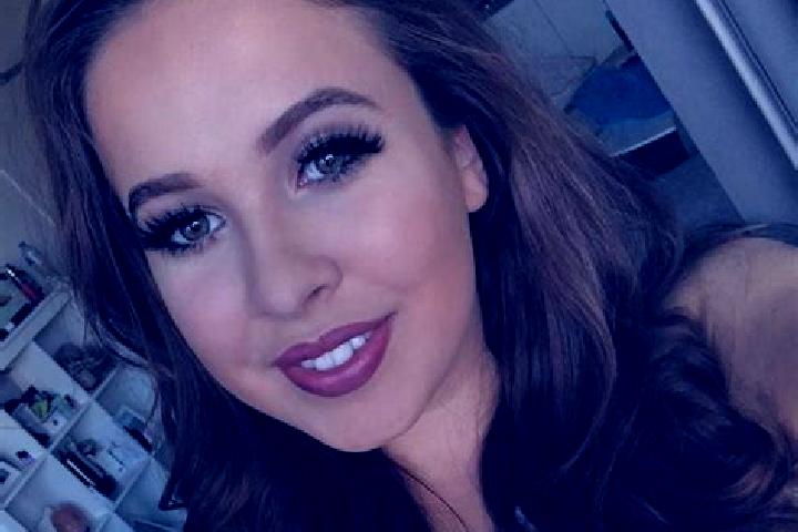Nora, 31, a brunette amber-eyed european companion based in Mottafollone. Offering Domination, GFE, Deep French Kissing, Massage. Available for incall and ou...