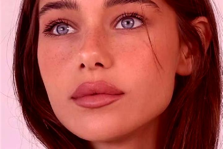 Nora, 31, a brunette brown-eyed caucasian companion based in Sibiti. Offering GFE, Erotic Massage. Available for incall and outcall, day and evening dates.