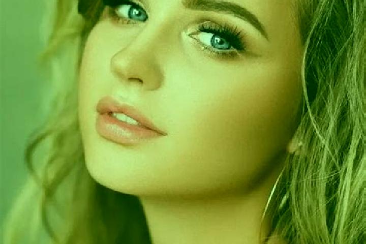 Nora, 31, a dark blonde blue-eyed european companion based in Al Aaroui. Offering A-Level, Overnight, 69, Party Girl, Striptease. Available for incall and ou...