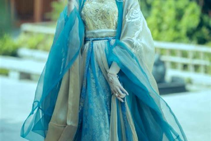 Nora, 31 — Escort in Shixi, China