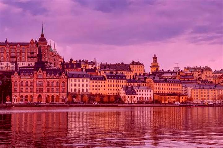 Nora, 31 — Escort in Ytternaes, Sweden