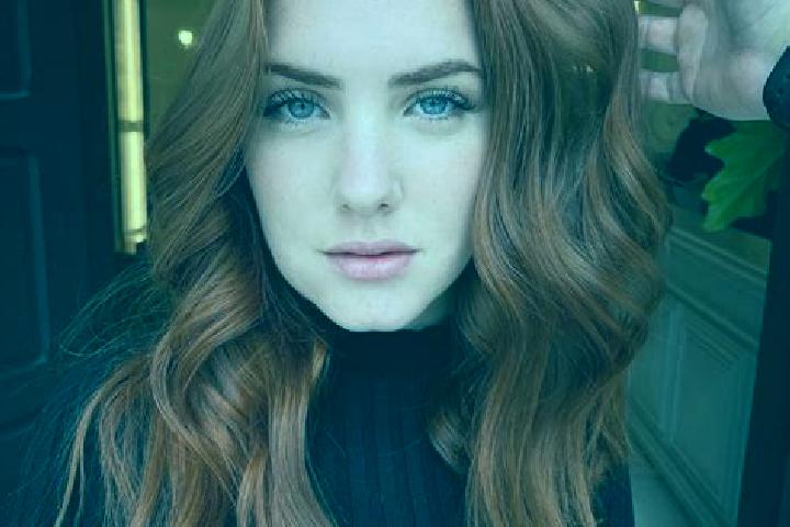 Nora, 32, a auburn blue-eyed middle eastern companion based in Chocenice. Offering Striptease, Fetish, Overnight, A-Level. Available for incall and outcall, ...
