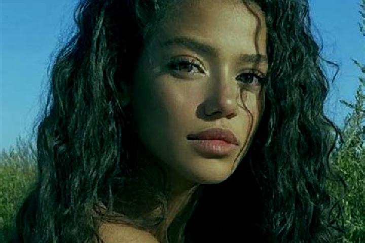 Nora, 32, a black grey-eyed latina companion based in Beyagac. Offering Party Girl, Tantra, OWO. Available for incall and outcall, day and evening dates.