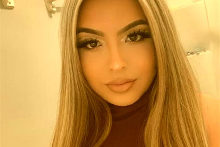 Nora, 32, a blonde brown-eyed latina companion based in Corea. Offering OWO, GFE. Available for incall and outcall, overnight bookings available.