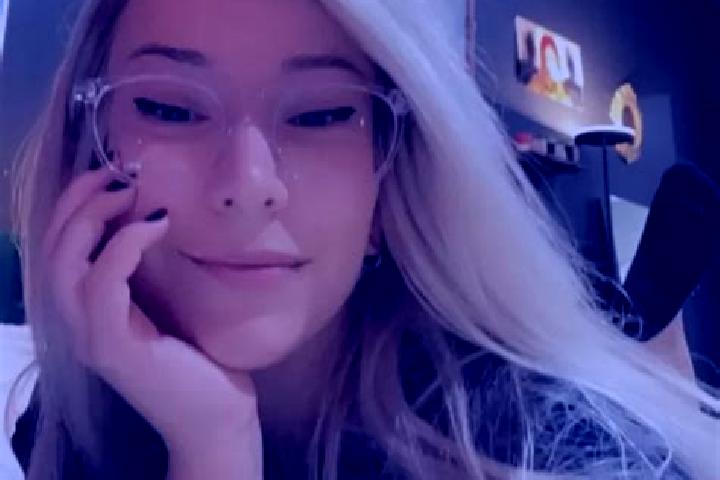 Nora, 32, a blonde grey-eyed mixed companion based in Coulee City. Offering OWO, Deep French Kissing, GFE, Striptease, Tantra. Available for incall and outca...