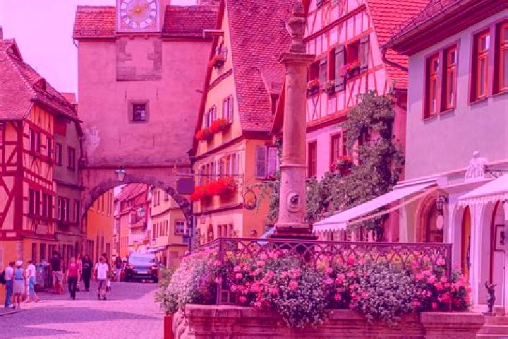 Nora, 32 — Escort in Barenbach, Germany