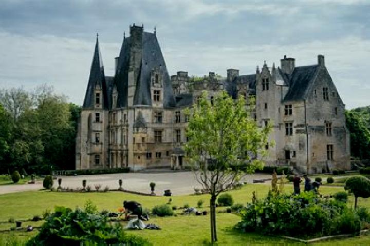 Nora, 32 — Escort in Fontaine-Henry, France