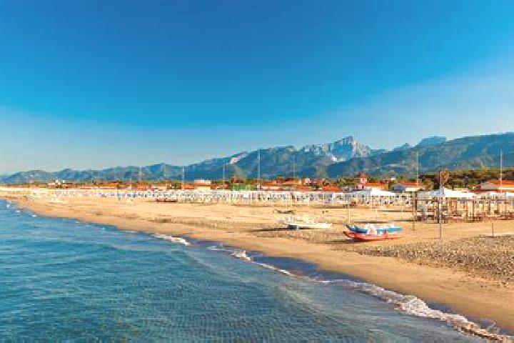 Nora, 32 — Escort in Forte dei Marmi, Italy