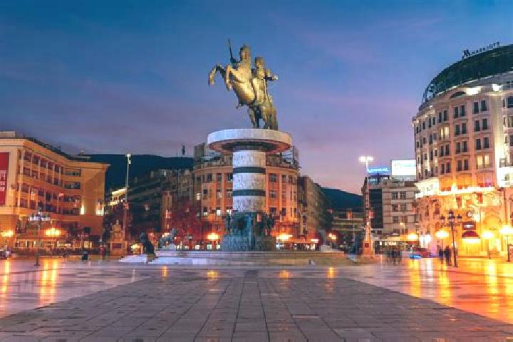 Nora, 32 — Escort in Karatmanovo, North Macedonia