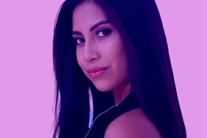Nora, 32 — Escort in Tustin, United States