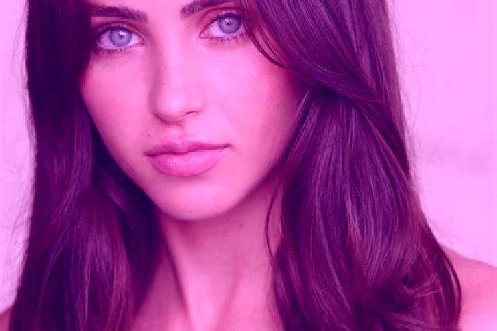 Nora, 33, a auburn brown-eyed indian companion based in Pouezra. Offering Erotic Massage, Massage, Striptease. Available for incall and outcall, day and even...
