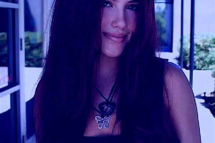 Nora, 33, a auburn dark-eyed indian companion based in Villerbon. Offering Overnight, Domination. Available for incall and outcall, overnight bookings availa...