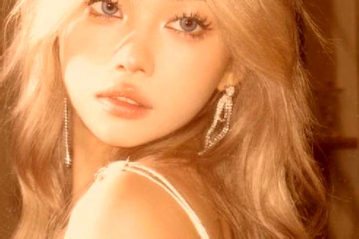 Nora, 33, a blonde blue-eyed asian companion based in Zadareni. Offering Prostate Massage, GFE, Roleplay, Massage. Available for incall and outcall, day and ...