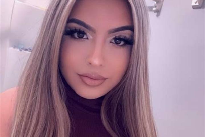 Nora, 33, a blonde brown-eyed latina companion based in Manor Park. Offering Deep French Kissing, Dinner Date. Available for incall and outcall, overnight bo...