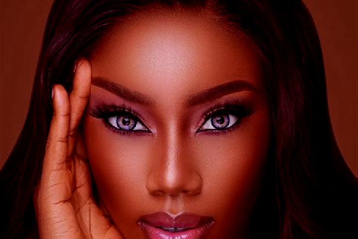 Nora, 33, a chestnut blue-eyed ebony companion based in Poligne. Offering Fetish, A-Level, Deep French Kissing, Tantra. Available for incall and outcall, day...