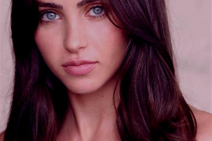 Nora, 33, a dark blonde hazel-eyed european companion based in Vizovice. Offering Roleplay, Massage, Fetish, Overnight, A-Level. Available for incall and out...