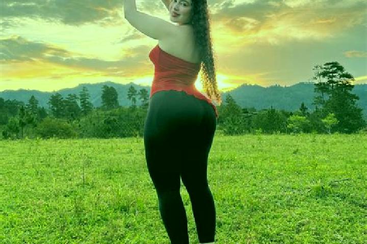 Nora, 33 — Escort in Almendares, Cuba