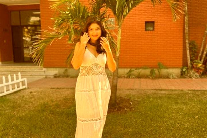 Nora, 33 — Escort in Saldias, Spain