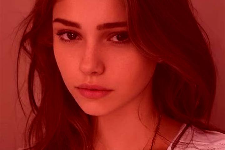 Nora, 34, a black hazel-eyed slavic companion based in Fontaine-les-Vervins. Offering Erotic Massage, Dinner Date, Couples, BDSM. Available for incall and ou...