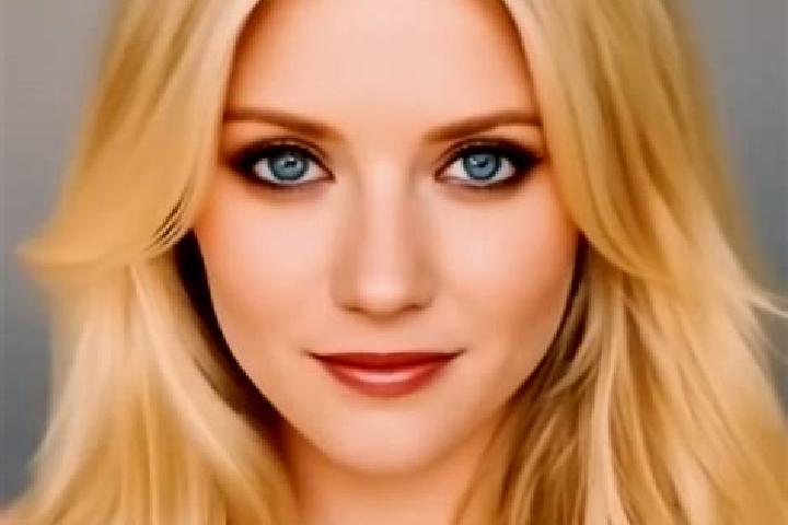Nora, 34, a blonde dark-eyed mixed companion based in Karadinek. Offering CIM, GFE, Duos. Available for incall and outcall, overnight bookings available.