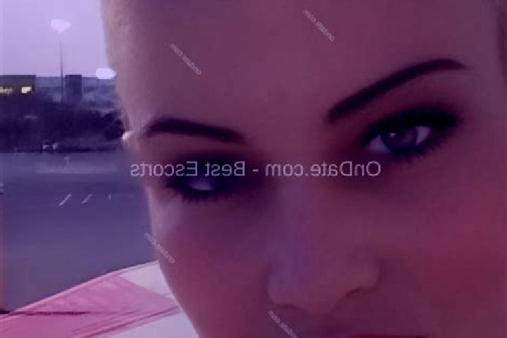Nora, 34 — Escort in Keyser, United States