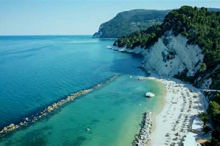 Nora, 34 — Escort in Ponte Cingoli, Italy