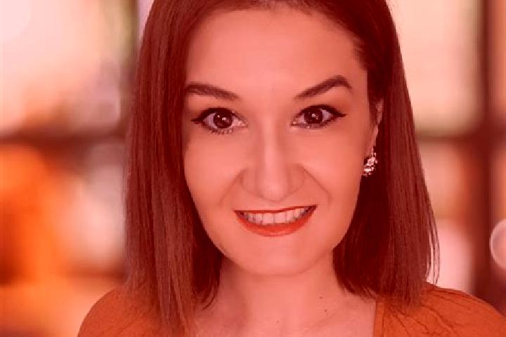 Nora, 34 — Escort in Siminoc, Romania