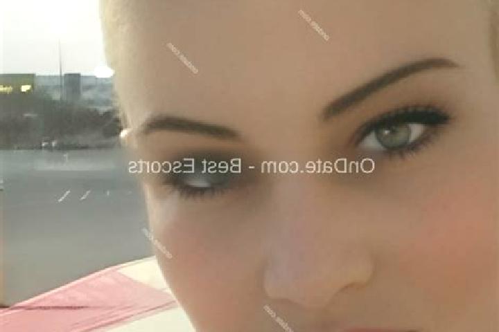 Nora, 34 — Escort in Stephens, United States
