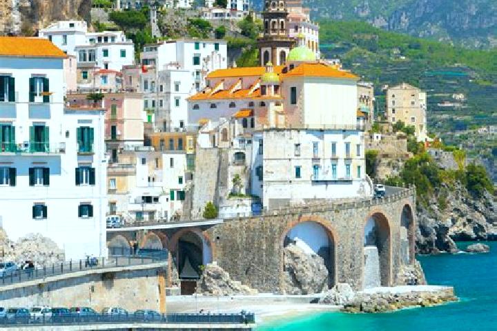 Nora, 34 — Escort in Uras, Italy