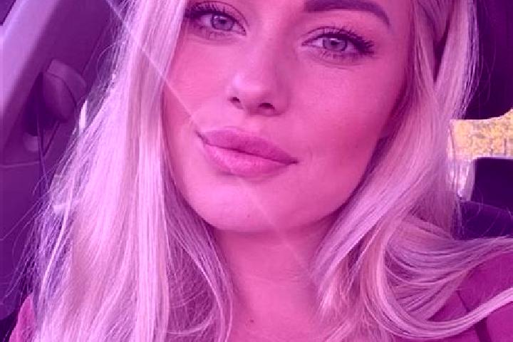 Nora, 35, a blonde hazel-eyed european companion based in Samalaeulu. Offering Domination, GFE, Duos, Striptease. Available for incall and outcall, day and e...