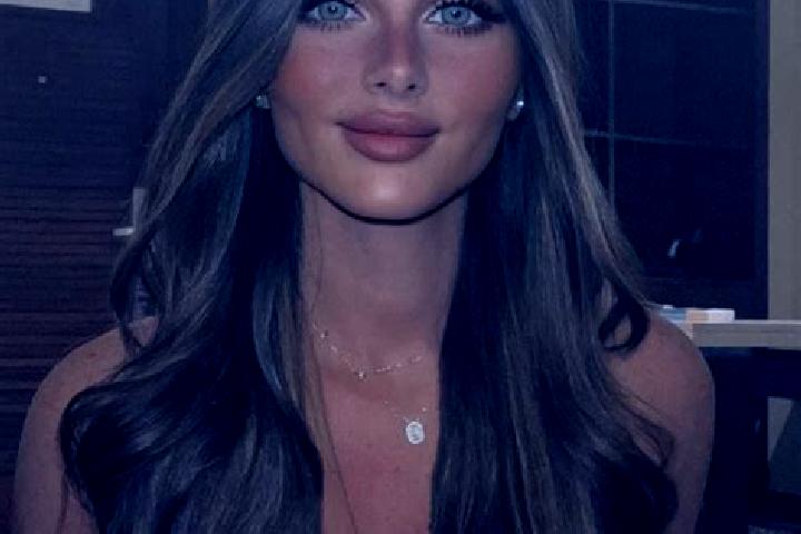 Nora, 35, a brunette dark-eyed slavic companion based in Nibley. Offering A-Level, Duos, GFE, 69, OWO. Available for incall and outcall, day and evening dates.