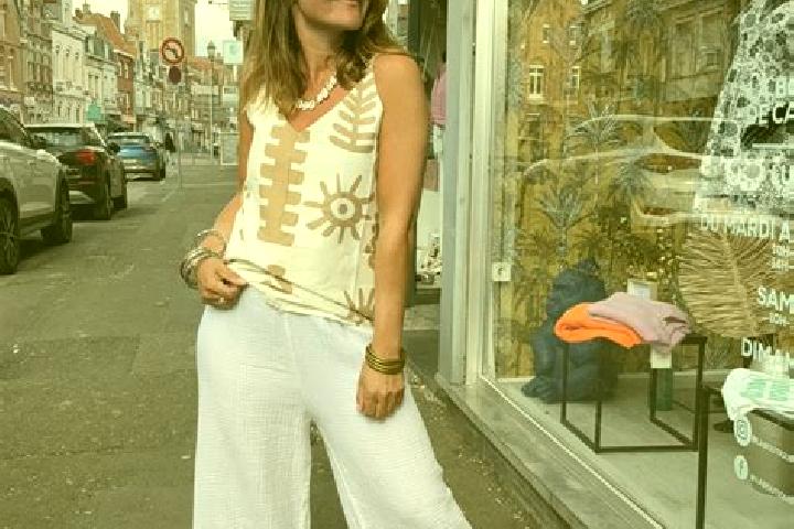 Nora, 35 — Escort in Caestre, France