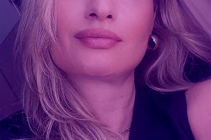 Nora, 35 — Escort in Coings, France