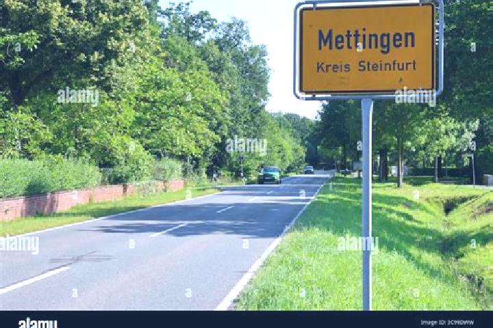 Nora, 35 — Escort in Mettingen, Germany