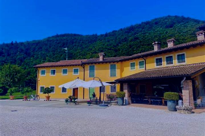 Nora, 35 — Escort in Villaverla, Italy
