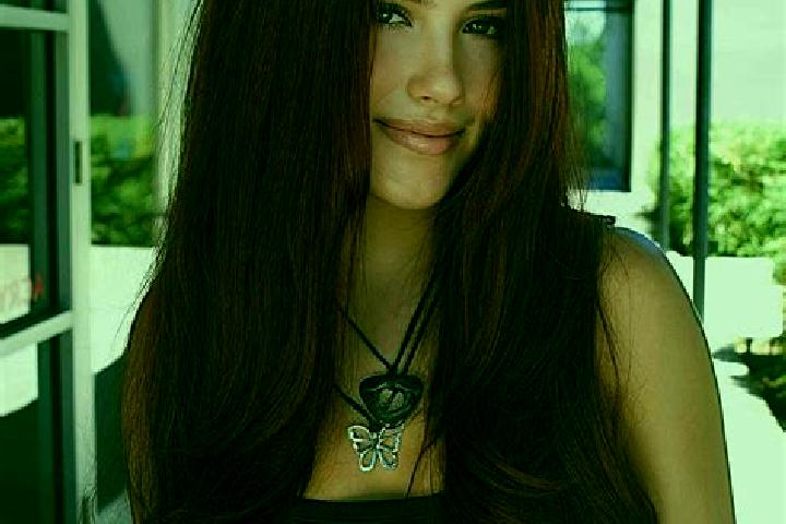 Nora, 36, a auburn dark-eyed mixed companion based in Sunndalsora. Offering Tantra, Girlfriend Experience, Couples. Available for incall and outcall, day and...