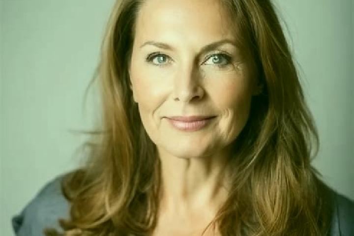 Nora, 36, a chestnut blue-eyed caucasian companion based in Skoutari. Offering Travel Companion, Couples, A-Level, Prostate Massage. Available for incall and...