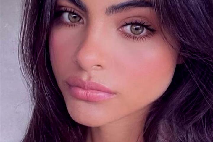 Nora, 36, a chestnut dark-eyed indian companion based in Tianyi. Offering Tantra, OWO, Travel Companion, BDSM. Available for incall and outcall, day and even...