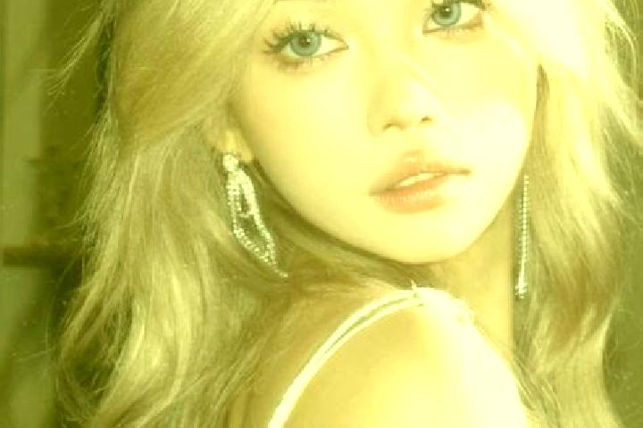 Nora, 36, a dark blonde blue-eyed asian companion based in Yetang. Offering GFE, Party Girl, Erotic Massage, BDSM, Domination. Available for incall and outca...