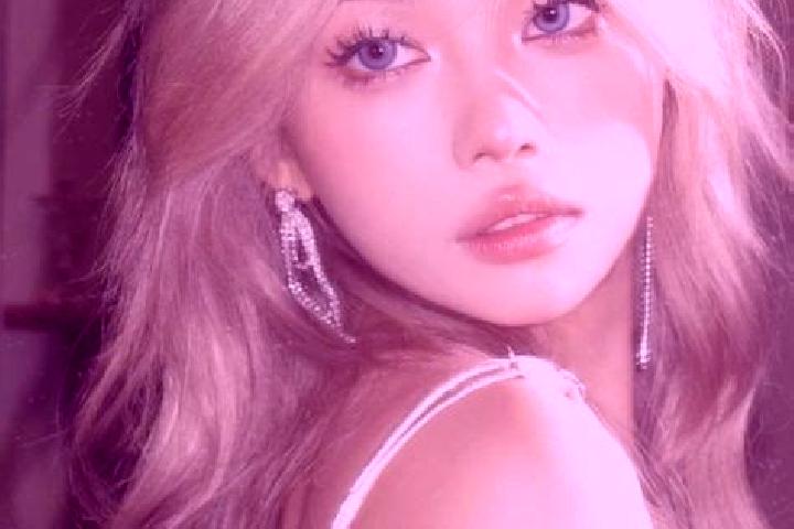 Nora, 37, a blonde blue-eyed asian companion based in Abdioglu. Offering Deep French Kissing, Striptease, Party Girl. Available for incall and outcall, overn...