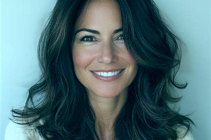Nora, 37, a brunette amber-eyed middle eastern companion based in Hammar. Offering Travel Companion, GFE, Dinner Date. Available for incall and outcall, day ...