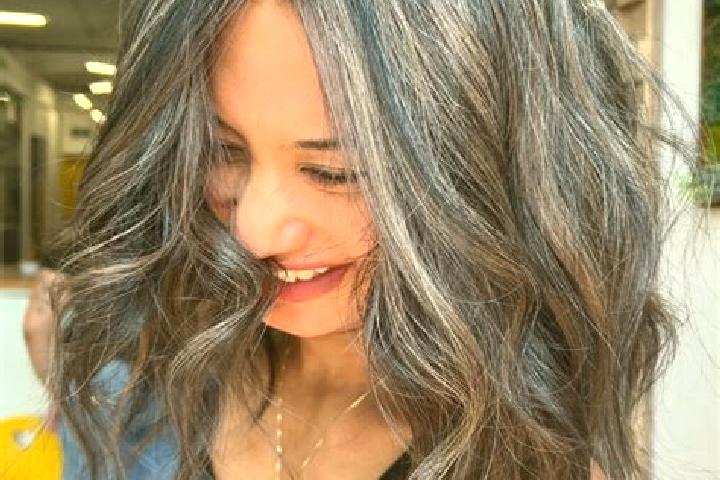 Nora, 37, a brunette grey-eyed caribbean companion based in Lidon. Offering Party Girl, Girlfriend Experience, Deep French Kissing, Prostate Massage. Availab...