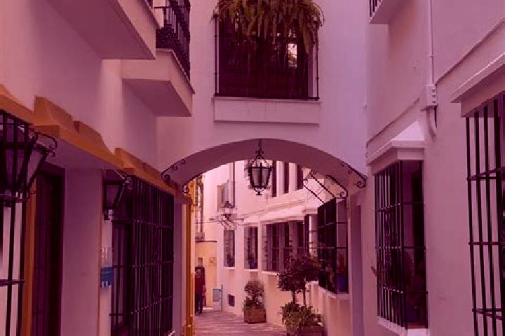 Nora, 37 — Escort in Balmori, Spain