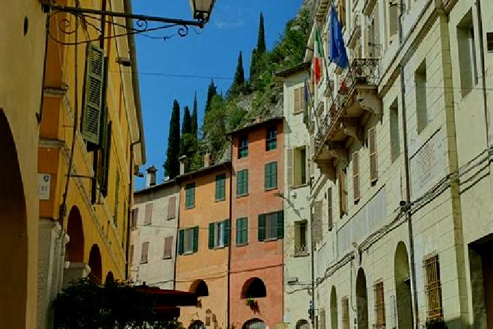 Nora, 37 — Escort in Brisighella, Italy