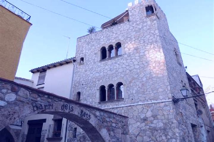 Nora, 37 — Escort in Capellades, Spain