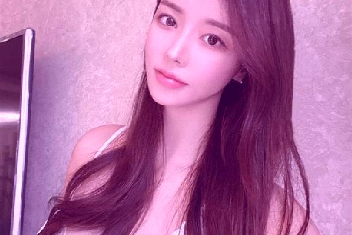 Nora, 37 — Escort in Cengang, China