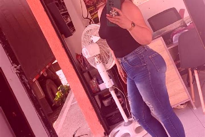 Nora, 37 — Escort in El Carmen, Colombia