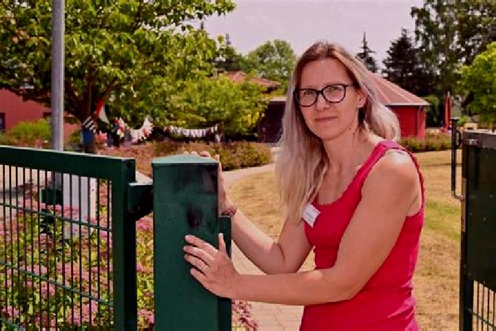 Nora, 37 — Escort in Lunzenau, Germany