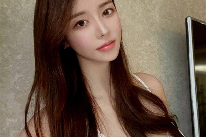 Nora, 37 — Escort in Taipingxu, China