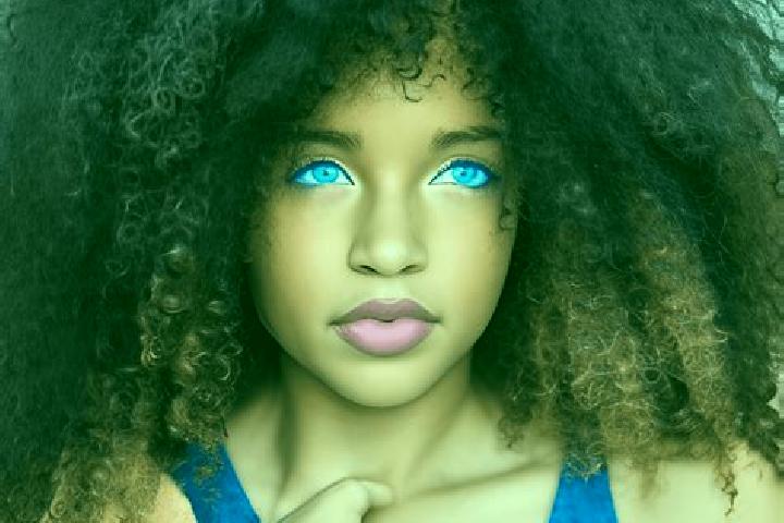Nora, 38, a black blue-eyed mixed companion based in Savoca. Offering Erotic Massage, Overnight, Prostate Massage, Dinner Date. Available for incall and outc...